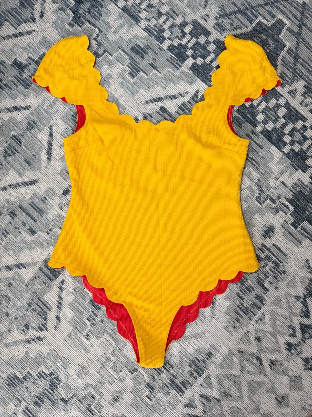 Marysia Size M • Yellow Red Reversible One Piece Swimsuit Scalloped.